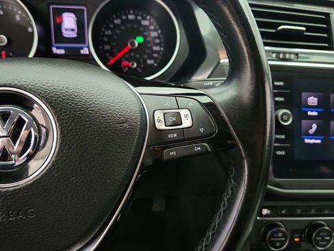 Used 2019 Volkswagen Tiguan SE FWD image 19
