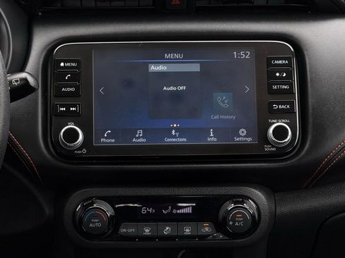 Used 2022 Nissan Kicks SR w/ Interior Electronics Package FWD image 18
