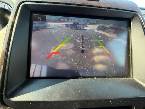 Used 2013 Ford F150 Platinum image 19