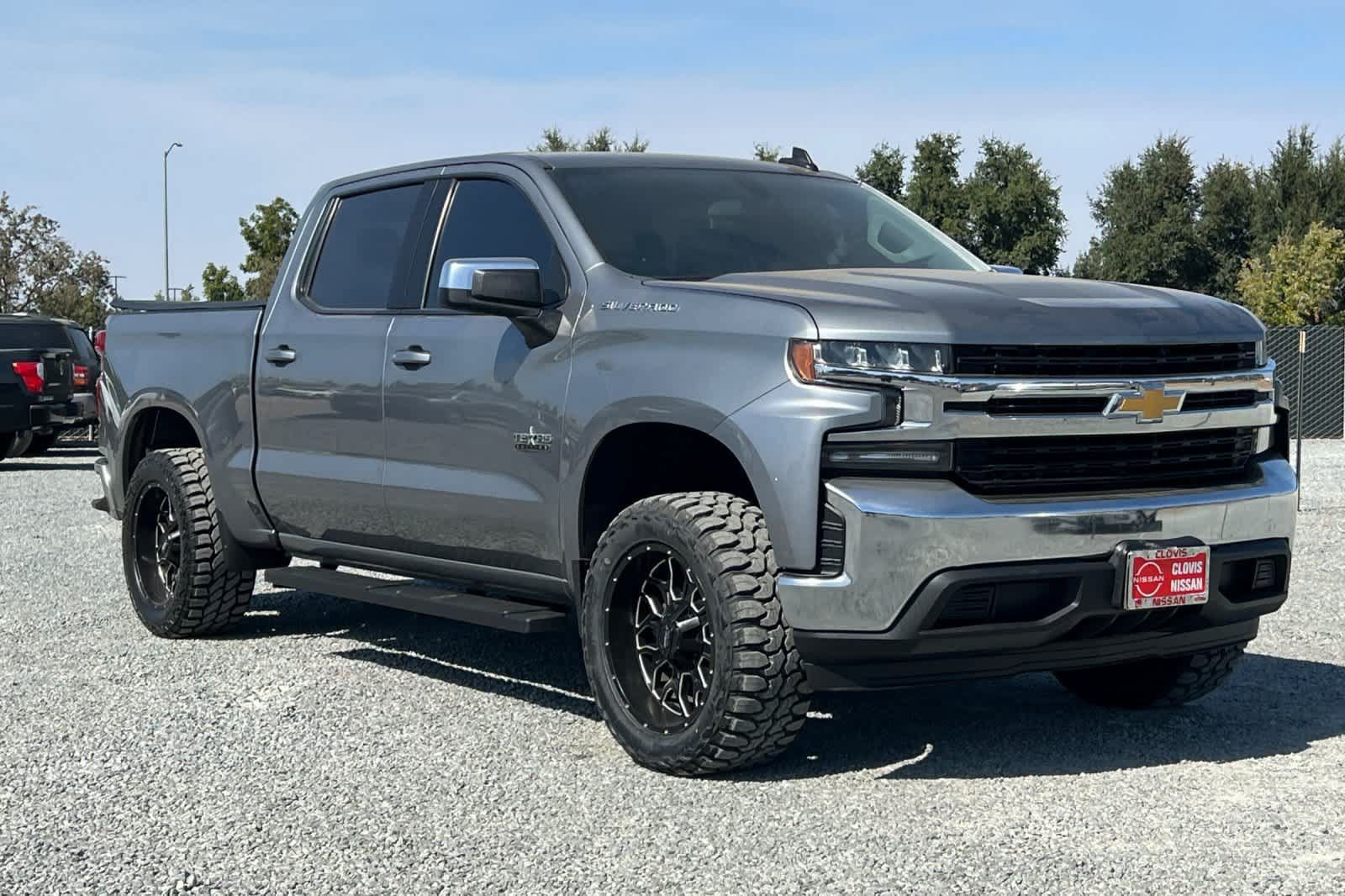 Used 2020 Chevrolet Silverado 1500 LT w/ Texas Edition RWD image 10