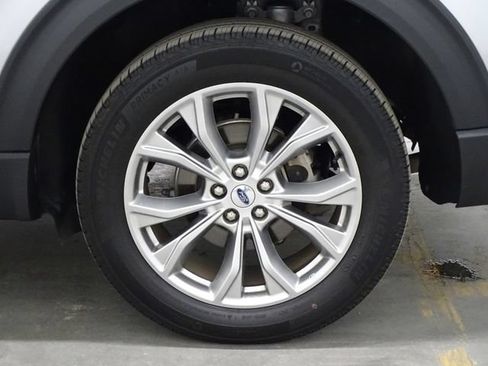 Used 2023 Ford Explorer Limited AWD/4WD image 41