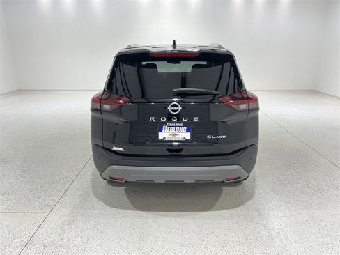 Used 2023 Nissan Rogue SL w/ SL Premium Package image 7