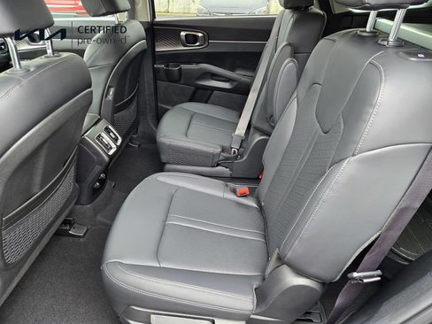 Certified 2023 Kia Sorento EX FWD image 12
