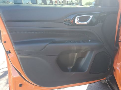 New 2026 Jeep Compass Latitude image 9