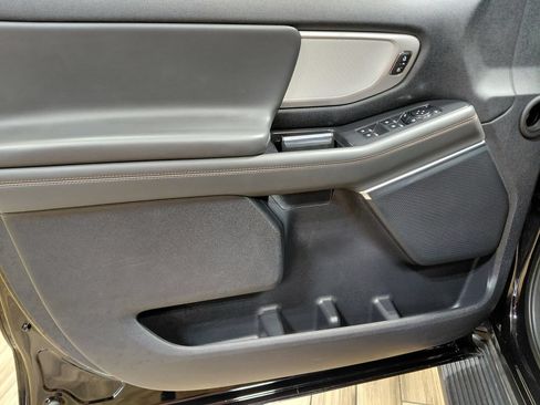 Certified 2025 Ford Expedition Active AWD/4WD image 41