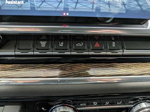 Used 2024 GMC Sierra 2500 SLE w/ SLE Value Package; image 34