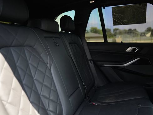 Used 2024 BMW X5 M60i AWD/4WD image 13