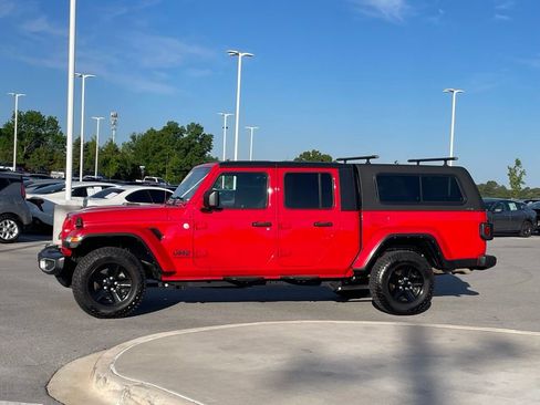 Used 2021 Jeep Gladiator Sport AWD/4WD image 4