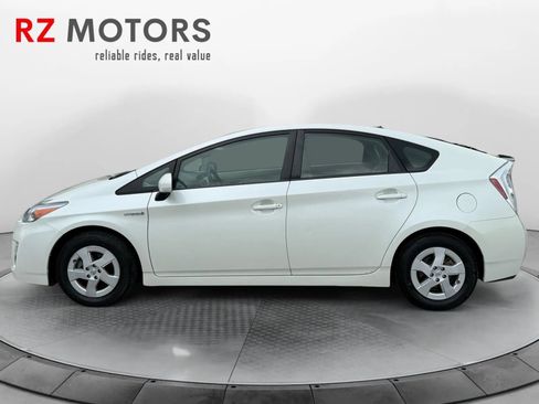 Used 2010 Toyota Prius FWD image 2