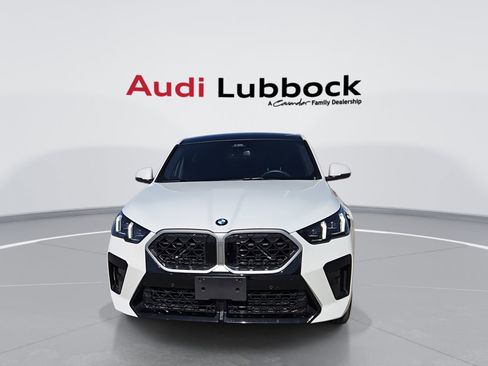 Used 2026 BMW X2 xDrive28i AWD/4WD image 3