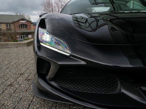 Used 2021 Ferrari F8 Tributo image 8