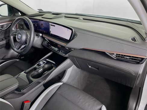 Used 2024 Buick Envision Sport Touring image 32