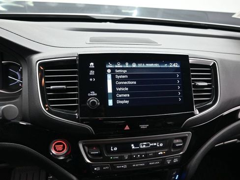Used 2023 Honda Passport Elite image 14