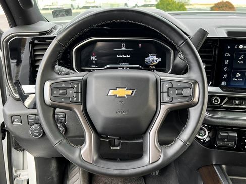 Used 2024 Chevrolet Silverado 2500 High Country image 23