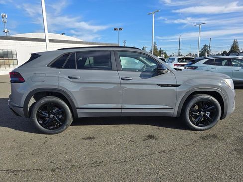 New 2026 Volkswagen Atlas Cross Sport SEL R-Line AWD/4WD image 2