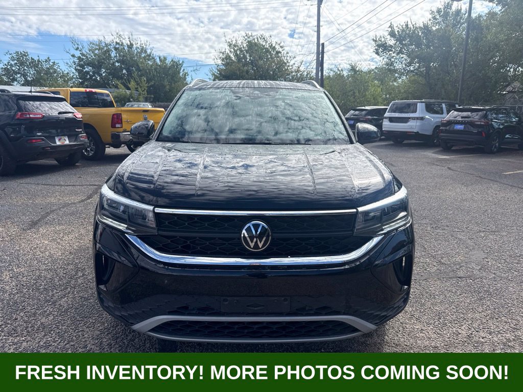 Used 2024 Volkswagen Taos SE FWD image 7