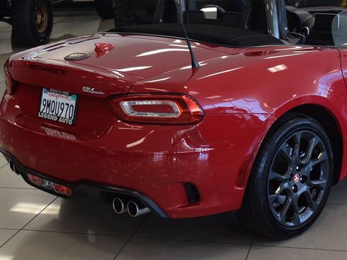 Used 2020 FIAT 124 Spider Abarth w/ Convenience Group RWD image 38