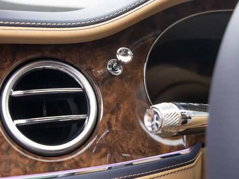 New 2026 Bentley Flying Spur Plug-In Hybrid AWD/4WD image 26