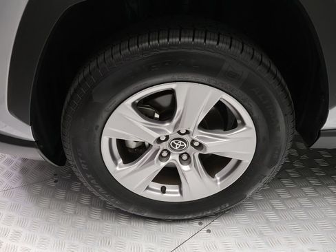 Certified 2025 Toyota RAV4 XLE FWD image 4