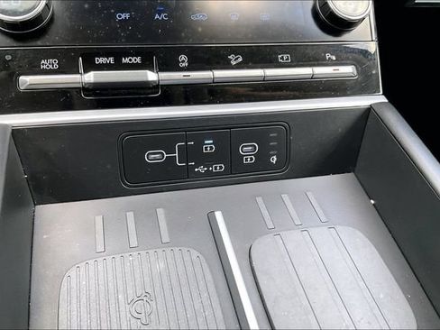 Used 2026 Hyundai Santa Fe SEL FWD image 16