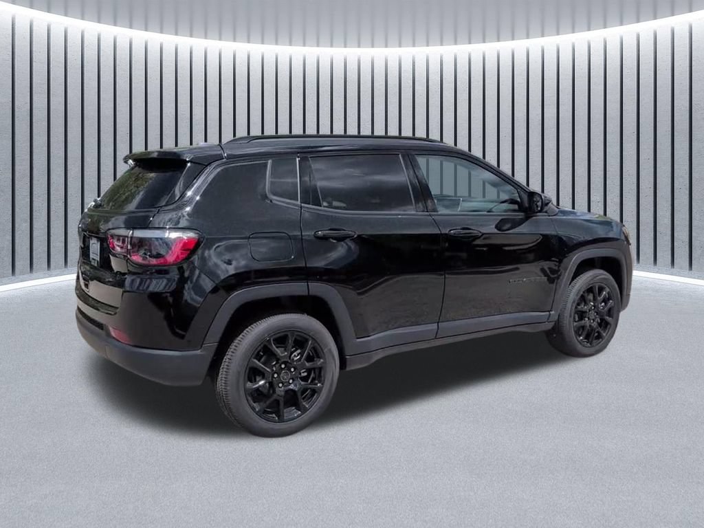 New 2026 Jeep Compass Latitude AWD/4WD image 3