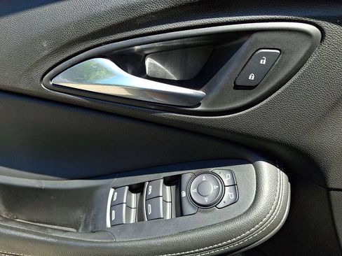 Used 2020 Buick Encore GX Select w/ Experience Buick Package AWD/4WD image 15