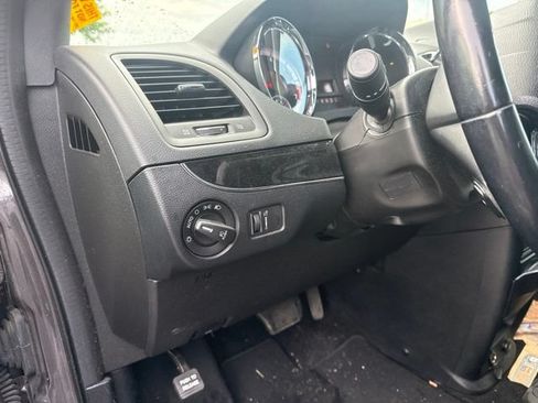 Used 2018 Dodge Grand Caravan SE FWD image 14