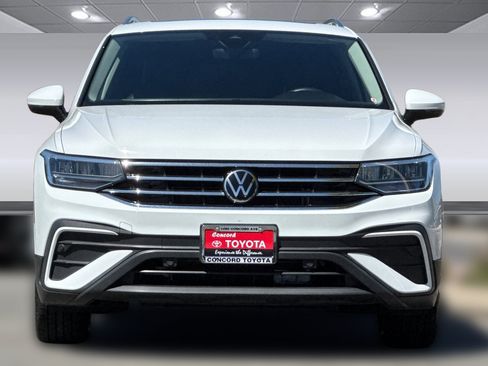Used 2022 Volkswagen Tiguan SE AWD/4WD image 6