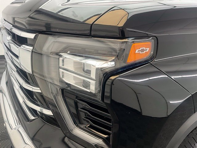 Used 2024 Chevrolet Silverado 3500 LTZ w/ LTZ Plus Package AWD/4WD image 33