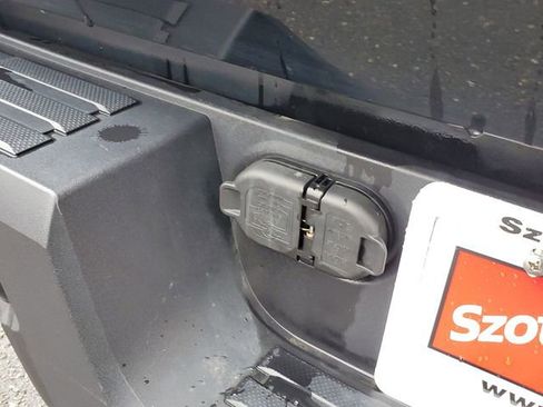 Used 2024 Toyota Tacoma TRD Off-Road image 7