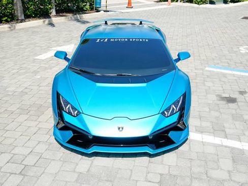 Used 2024 Lamborghini Huracan Tecnica RWD image 5