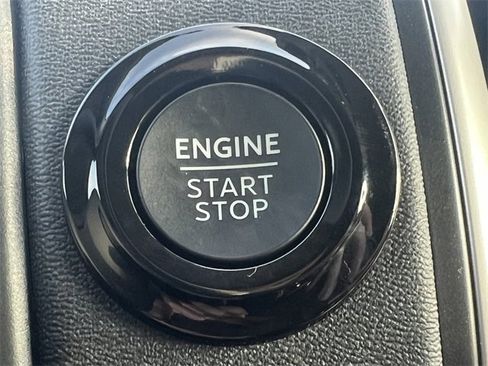 New 2025 Ford Expedition Active image 22