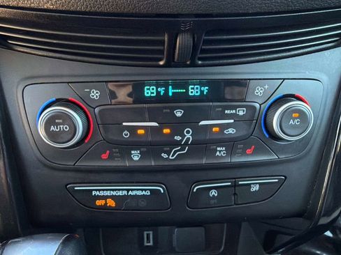 Used 2019 Ford Escape SEL AWD/4WD image 26