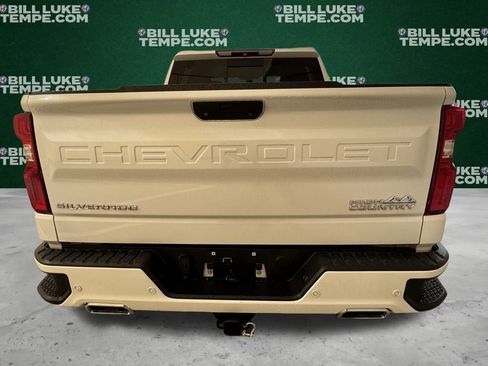 Used 2019 Chevrolet Silverado 1500 High Country w/ Technology Package image 6