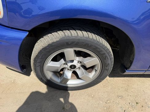 Used 2002 Ford F150 Lightning RWD image 24