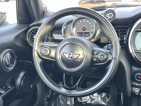 Used 2018 MINI Cooper S image 14