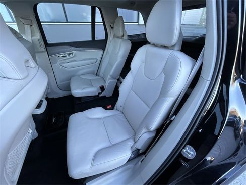 Certified 2023 Volvo XC90 B6 Plus image 23