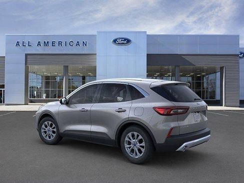 Certified 2023 Ford Escape Active w/ Tech Pack #2 AWD/4WD image 4