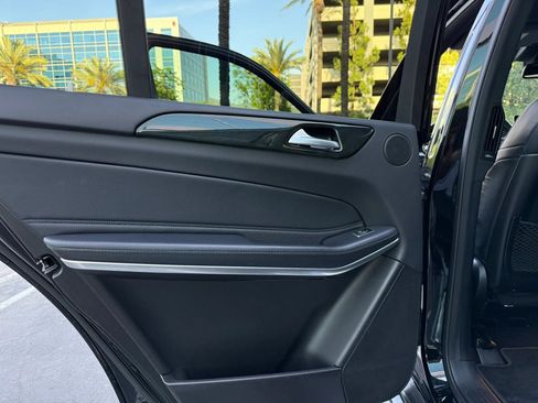 Used 2019 Mercedes-Benz GLS 550 4MATIC image 19