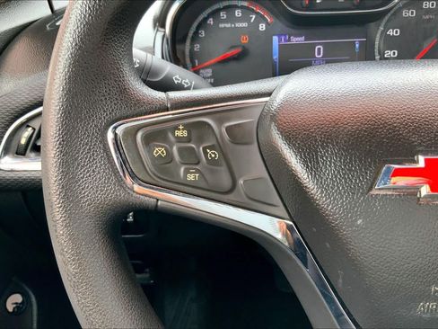 Used 2017 Chevrolet Cruze LT w/ Sun And Sound Package FWD image 24