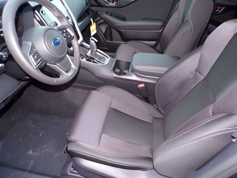 Certified 2025 Subaru Outback Premium image 8