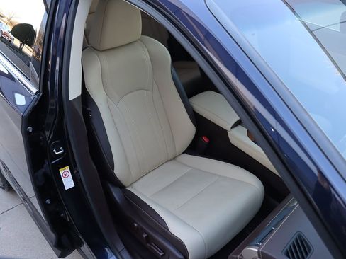 Used 2019 Lexus RX 350 FWD w/ Premium Package image 30