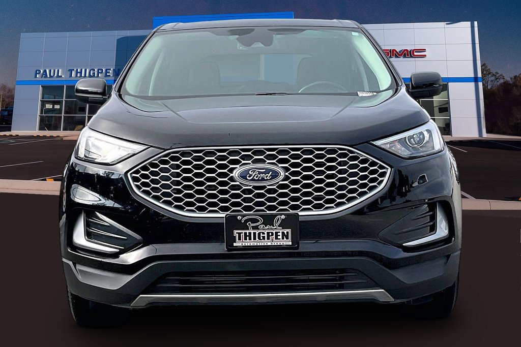 Used 2023 Ford Edge SEL AWD/4WD image 2