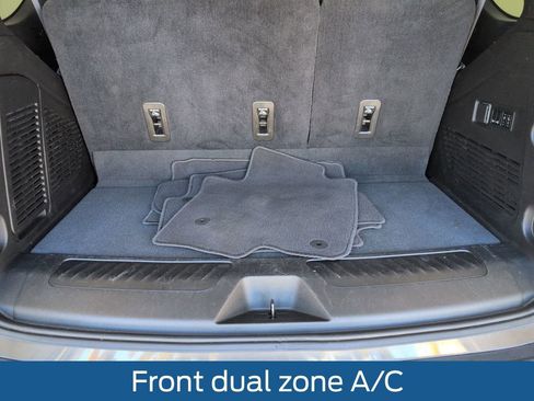 Used 2021 Chevrolet Tahoe LT w/ LT Signature Package image 39