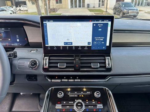 Used 2024 Lincoln Navigator Black Label image 26