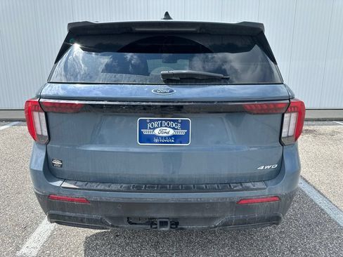 Used 2026 Ford Explorer ST-Line w/ ST-Line Street Pack AWD/4WD image 6