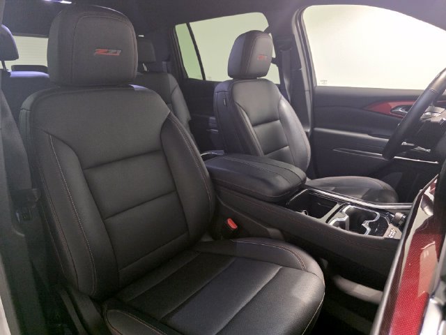 Used 2025 Chevrolet Traverse Z71 w/ Enhanced Driving Package AWD/4WD image 34