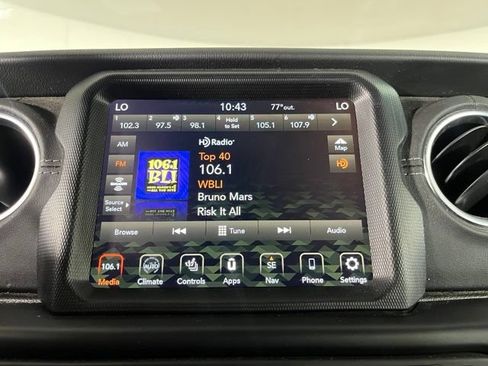 Used 2023 Jeep Wrangler Unlimited Sahara w/ Cold Weather Group AWD/4WD image 26