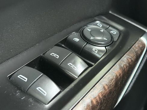 Used 2019 GMC Sierra 1500 Denali w/ Denali Ultimate Package image 15