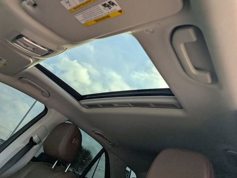 Used 2025 Mercedes-Benz GLE 350 4MATIC image 25